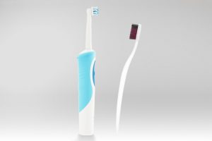 Cepillo de dientes manual y eléctrico 