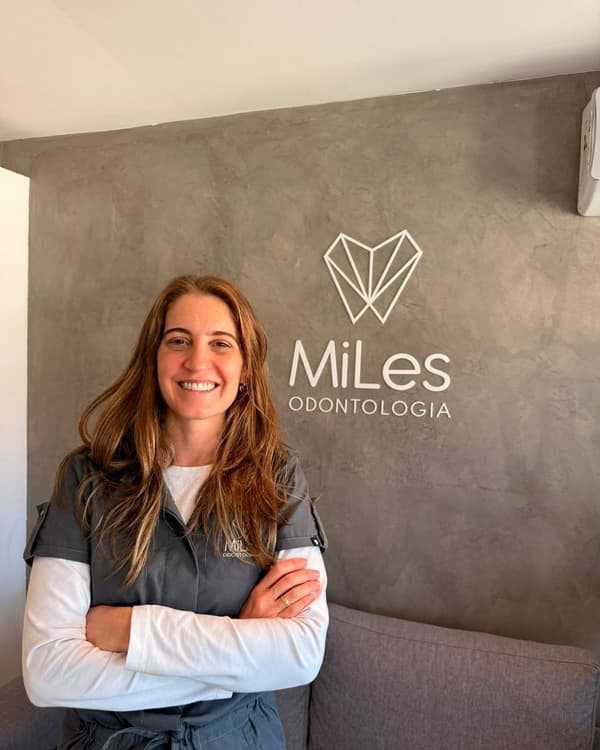 Od. Micaela Lesnik, odontóloga de BIS Odontología en Nueva Córdoba